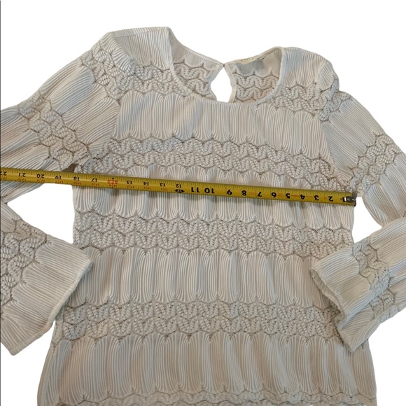 Vestique Long Sleeve Boho White Top Size Medium - Picture 9 of 17